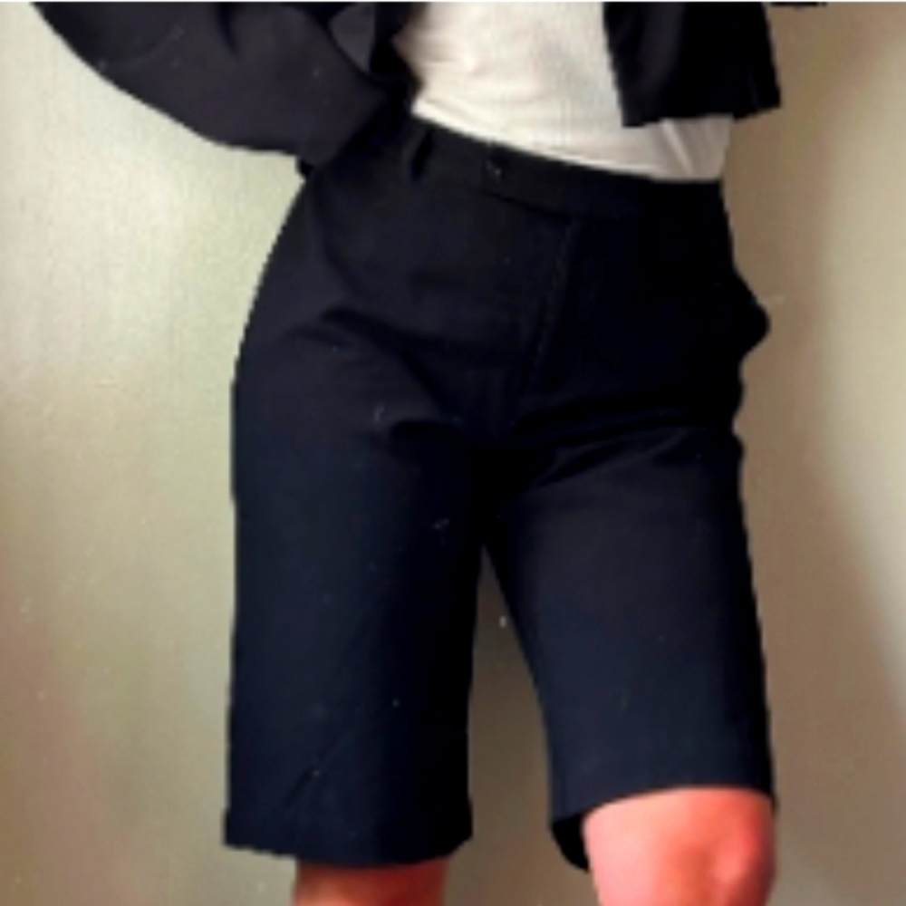 Chicos Kakhi bermuda length shorts in 0.5 size, NWOT